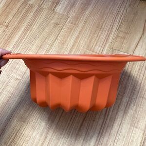 Irks Fluted Baking Mold